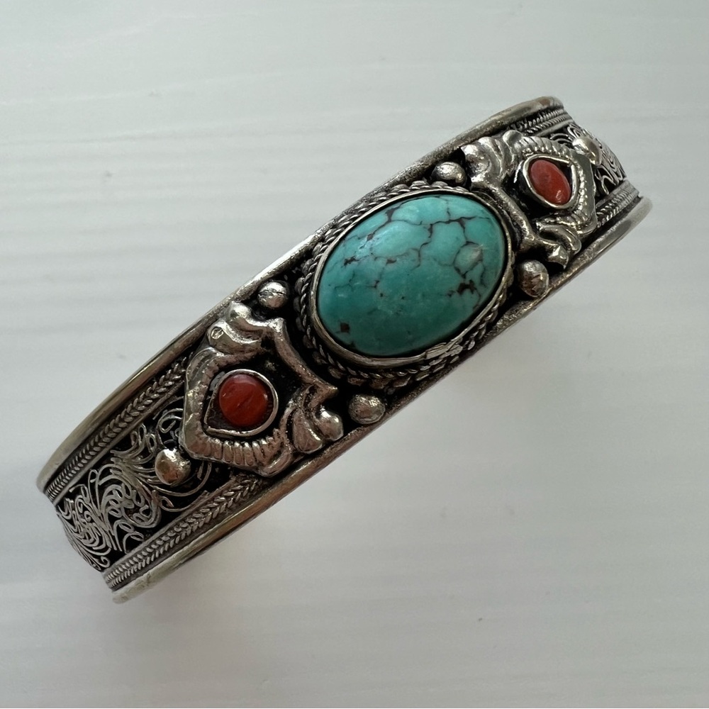 Turquoise Fashion Cuff Bracelet